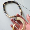 Răng nanh lợn rừng bọc bạc